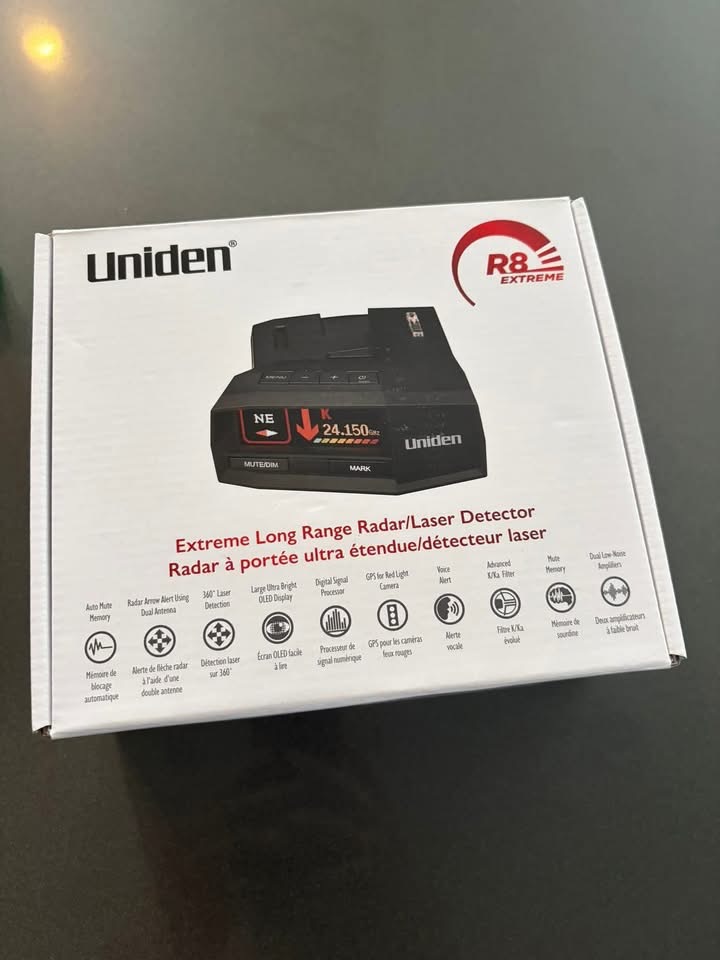 New Sealed Original Uniden R8 Long Range Radar Detector